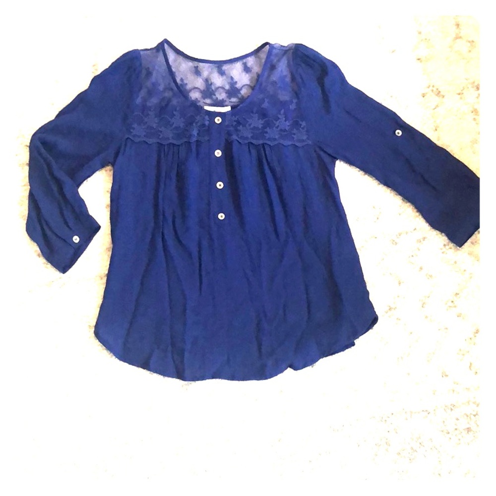 FREE BUNDLE ADD ON NWOT top w sheer lace shoulders